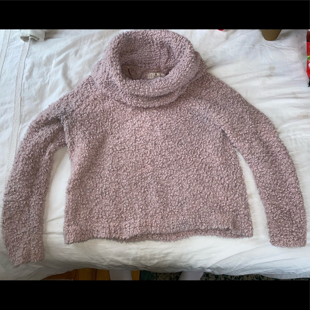 Pink Fluffy Turtleneck 🌸